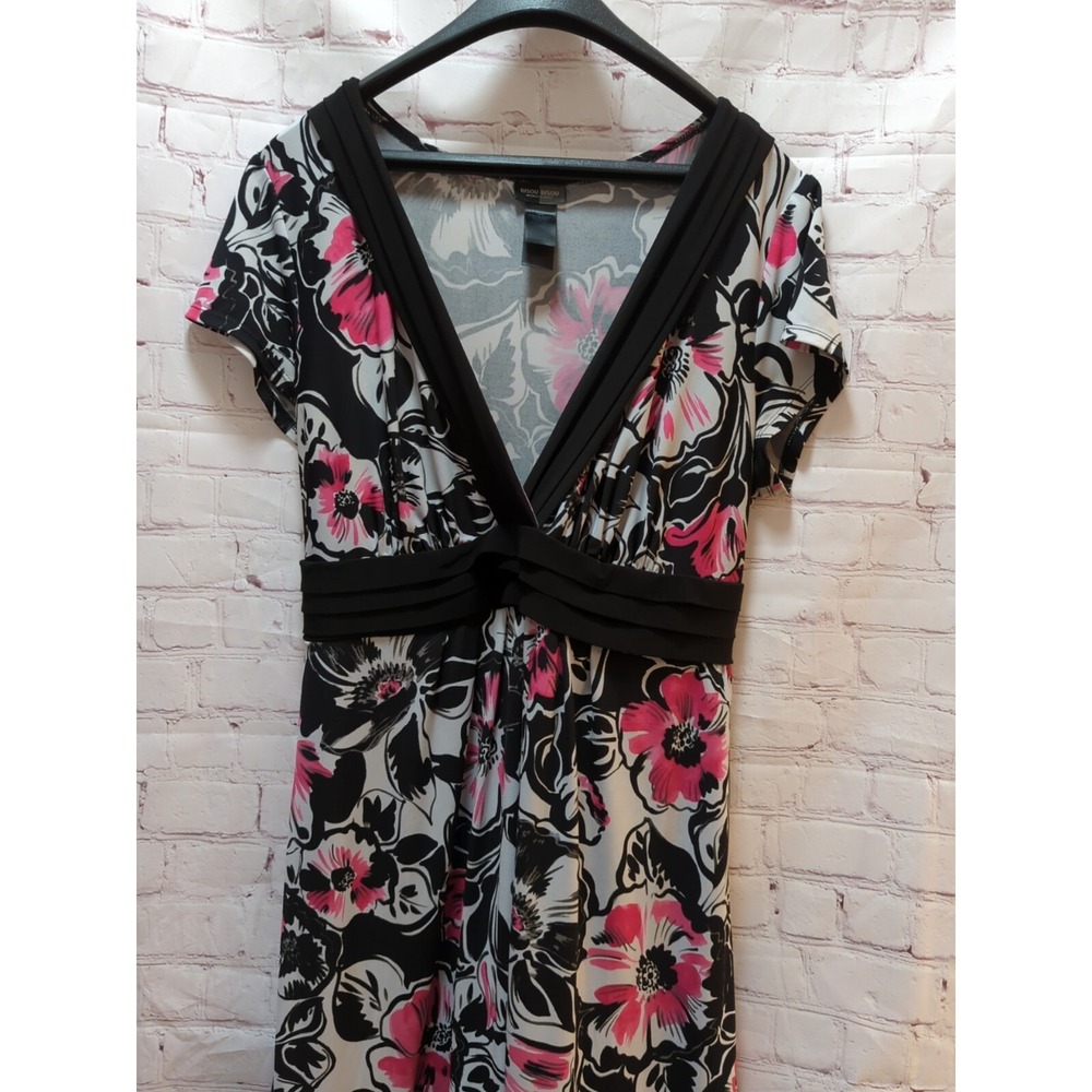 Bisou Bisou Dress 18W black white pink flowers v neck knee or right below